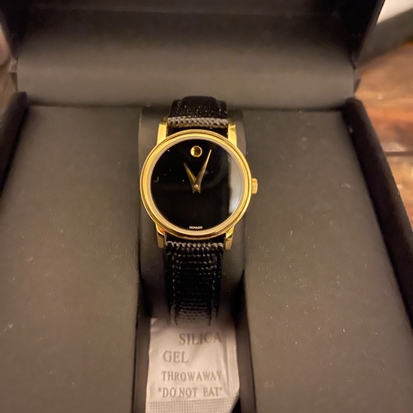 Women’s Movado Museum Classic Watch main image 4